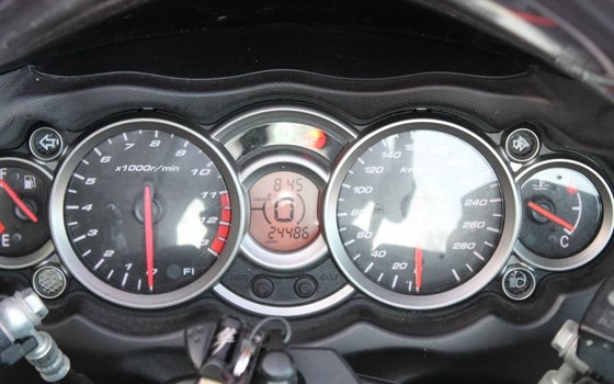 Gebrauchtmotorrad Suzuki Hayabusa - Bild 7