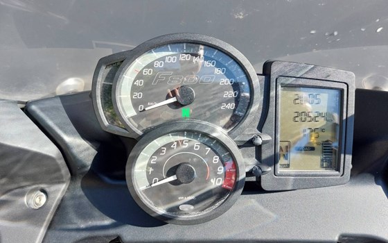 Gebrauchtmotorrad BMW F 800 GT - Bild 8