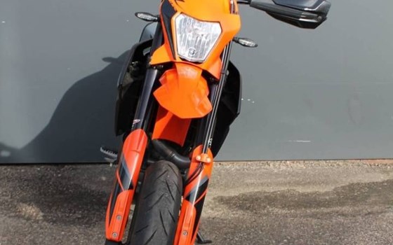 Gebrauchtmotorrad KTM 690 SMC R - Bild 2