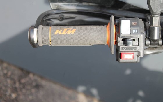 Gebrauchtmotorrad KTM 690 SMC R - Bild 5