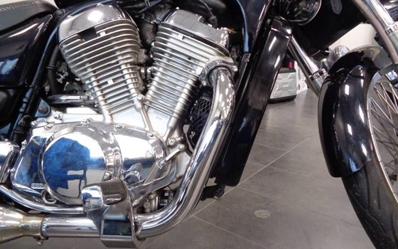 Gebrauchtmotorrad Suzuki VS 600 GL - Bild 8