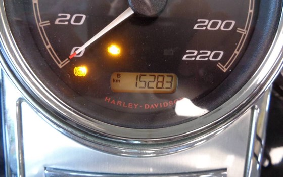 Gebrauchtmotorrad Harley-Davidson Ultra Classic E-Glide FLHTCUI - Bild 2