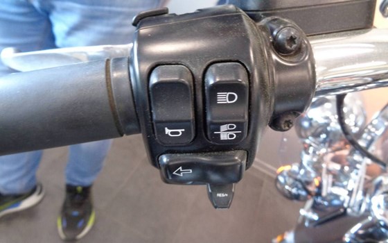 Gebrauchtmotorrad Harley-Davidson Ultra Classic E-Glide FLHTCUI - Bild 3