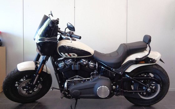 Gebrauchtmotorrad Harley-Davidson Softail Fat Bob 114 FXFBS - Bild 10