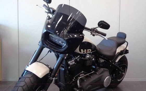 Gebrauchtmotorrad Harley-Davidson Softail Fat Bob 114 FXFBS - Bild 9