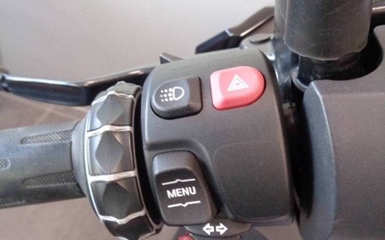 Gebrauchtmotorrad BMW C 400 X - Bild 3