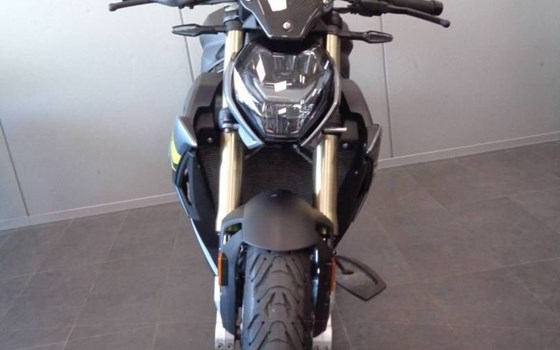 Gebrauchtmotorrad BMW S 1000 R - Bild 8