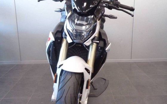 Gebrauchtmotorrad BMW S 1000 R - Bild 8