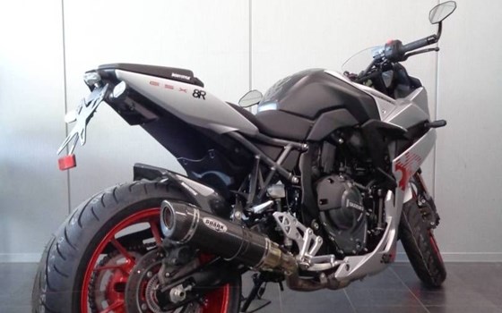 Gebrauchtmotorrad Suzuki GSX-8R - Bild 6