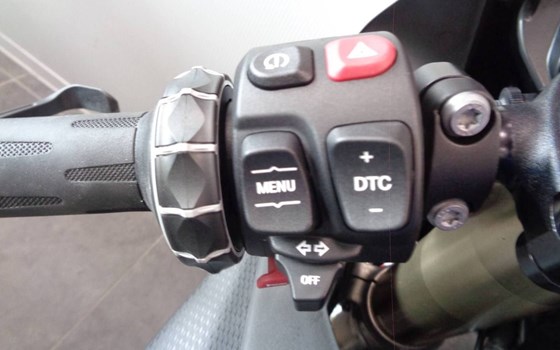 Gebrauchtmotorrad BMW S 1000 RR - Bild 3