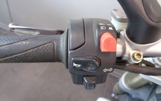 Gebrauchtmotorrad MV Agusta Brutale 750 S - Bild 3