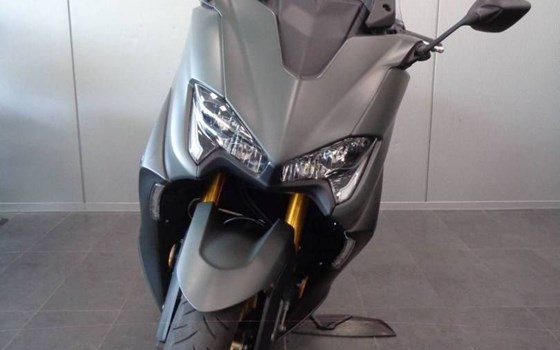 Gebrauchtmotorrad Yamaha TMAX Tech MAX - Bild 10