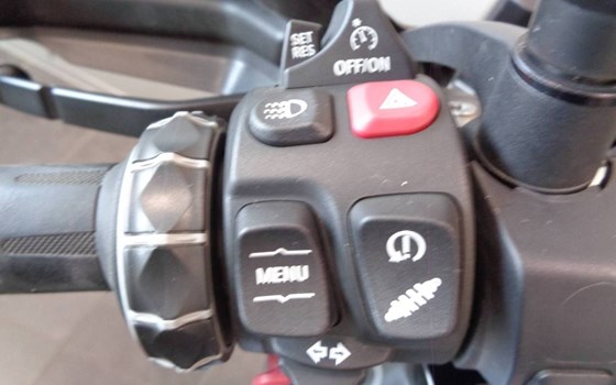 Gebrauchtmotorrad BMW F 900 XR - Bild 3