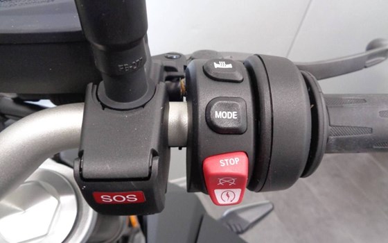 Gebrauchtmotorrad BMW F 900 R - Bild 4