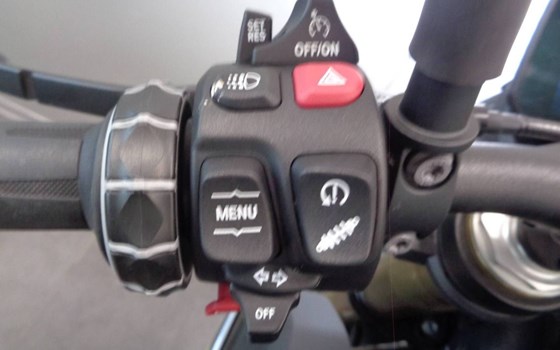 Gebrauchtmotorrad BMW S 1000 R - Bild 3