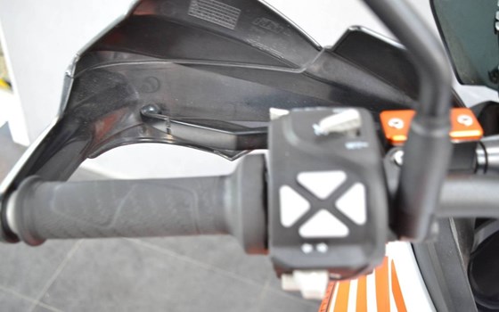 Gebrauchtmotorrad KTM 1290 Super Adventure S - Bild 9