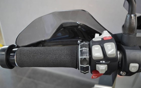 Gebrauchtmotorrad BMW R 1200 GS Adventure - Bild 10