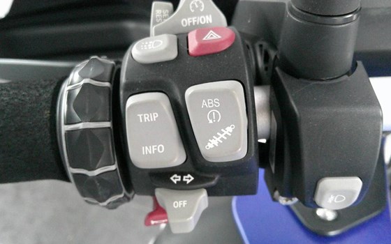 Gebrauchtmotorrad BMW R 1200 GS Adventure - Bild 9