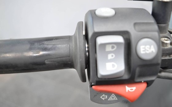 Gebrauchtmotorrad BMW K 1200 R - Bild 10