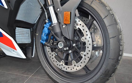 Gebrauchtmotorrad BMW M 1000 R - Bild 2