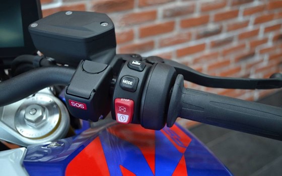 Gebrauchtmotorrad BMW F 900 R - Bild 6