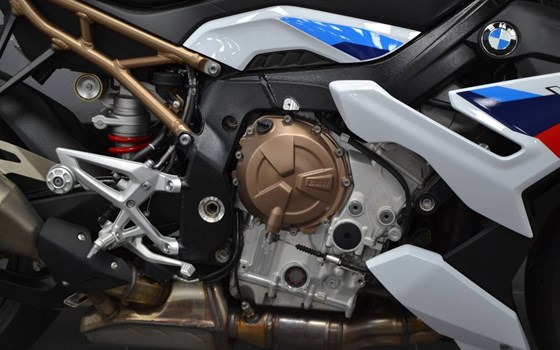 Gebrauchtmotorrad BMW S 1000 R - Bild 5