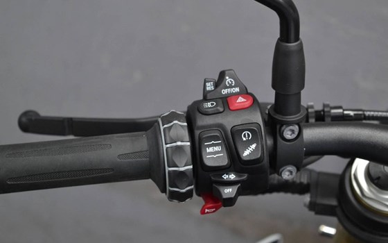 Gebrauchtmotorrad BMW S 1000 R - Bild 9