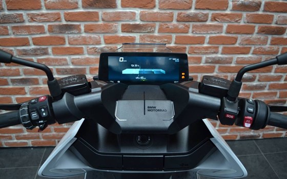 Gebrauchtmotorrad BMW CE 04 - Bild 9