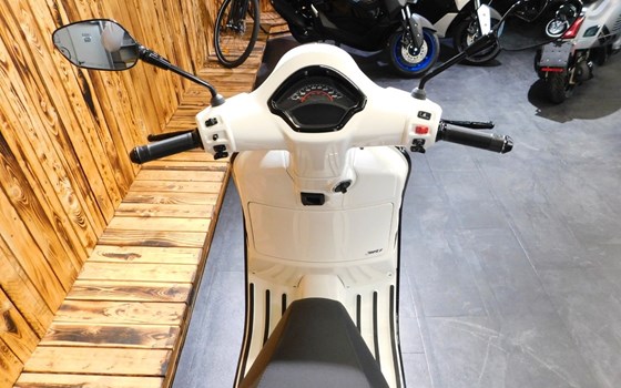 Neufahrzeug Vespa GTS 310 - Bild 11