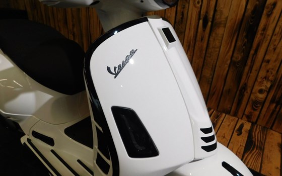 Neufahrzeug Vespa GTS 310 - Bild 14