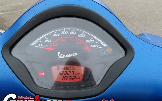 Gebrauchtmotorrad Vespa GTS 300 - Bild 5