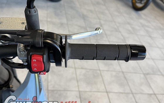 Neufahrzeug Suzuki DR-Z4SM - Bild 8