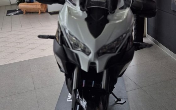 Gebrauchtmotorrad Kawasaki Versys 1100 SE - Bild 10