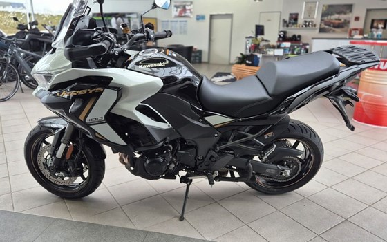 Gebrauchtmotorrad Kawasaki Versys 1100 SE - Bild 6