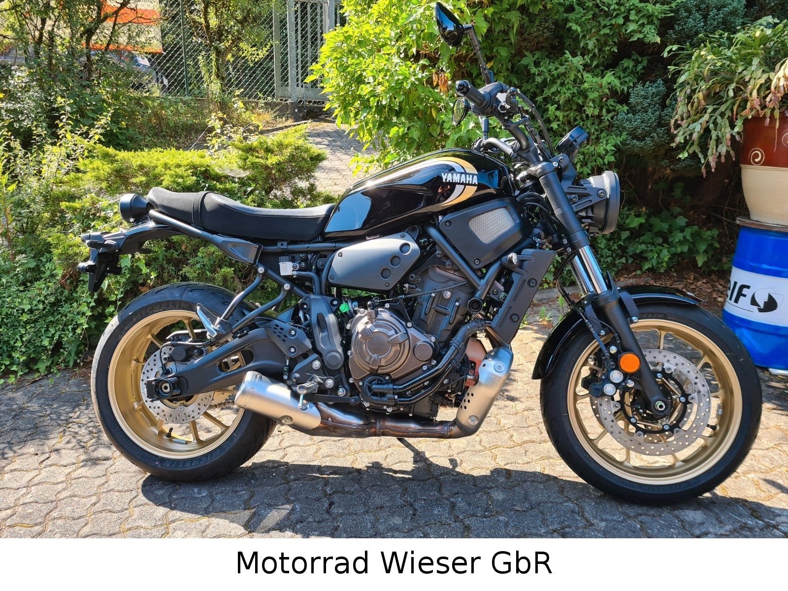 Yamaha XSR700