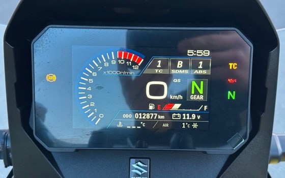 Gebrauchtmotorrad Suzuki V-Strom 800DE - Bild 9