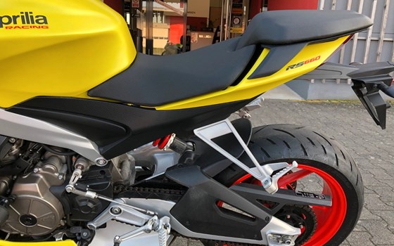 Gebrauchtmotorrad Aprilia RS 660 35kW - Bild 5