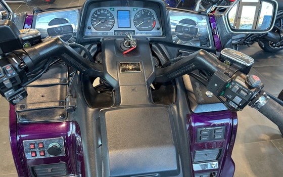 Gebrauchtmotorrad Honda GL 1500 Goldwing - Bild 8