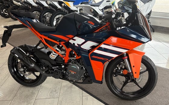 Neufahrzeug KTM RC 390 - Bild 1