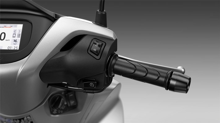 Honda SH125i (Matt Lucent Silver Metallic) - Bild 6