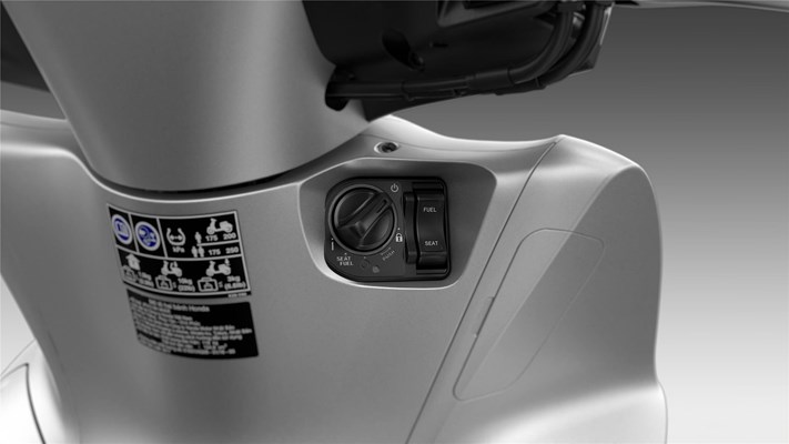 Honda SH125i (Matt Lucent Silver Metallic) - Bild 3