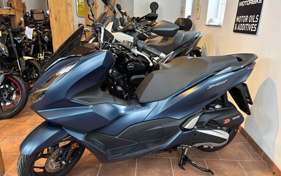 Gebrauchtmotorrad Honda PCX125 - Bild 1