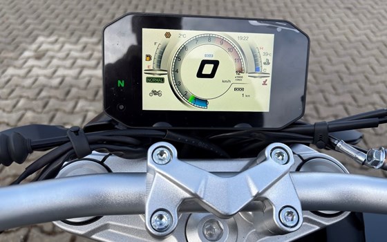 Neufahrzeug Voge R625 - Bild 3