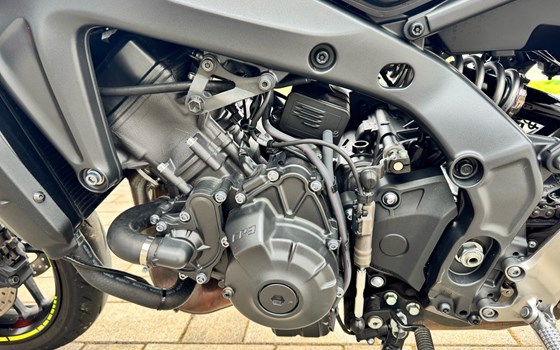 Gebrauchtmotorrad Yamaha MT-09 - Bild 5
