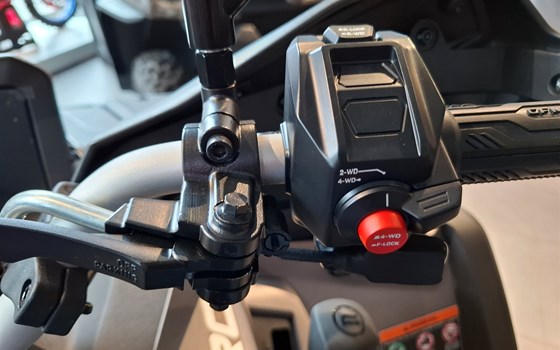 Neufahrzeug CFMOTO CForce 850 Touring Pro Limited - Bild 11