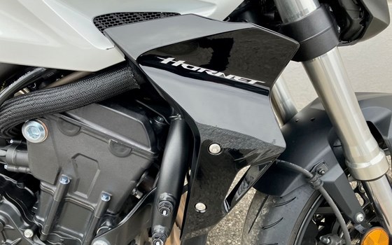 Gebrauchtmotorrad Honda CB1000 Hornet - Bild 12