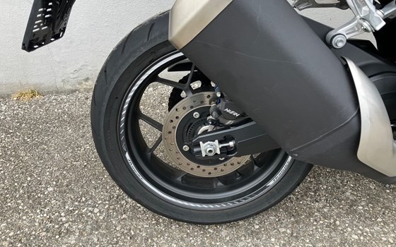 Gebrauchtmotorrad Honda CB1000 Hornet - Bild 9