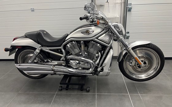 Gebrauchtmotorrad Harley-Davidson V-Rod VRSCA - Bild 1