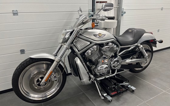 Gebrauchtmotorrad Harley-Davidson V-Rod VRSCA - Bild 5