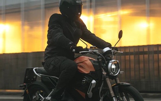 Neufahrzeug Super Soco TC Max 95 km/h - Bild 6